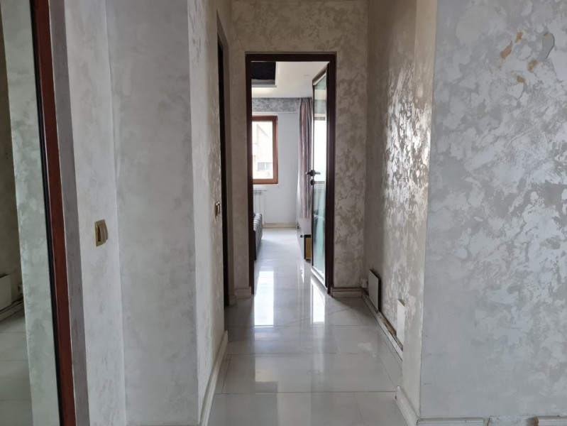 Faleza Nord - apartament deosebit compus din 3 camere cu vedere la mare