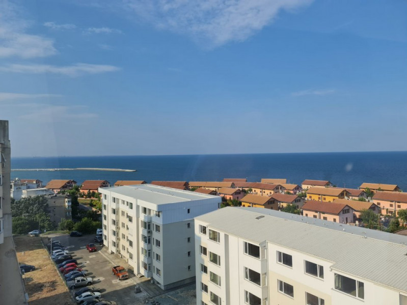 Faleza Nord - apartament deosebit compus din 3 camere cu vedere la mare