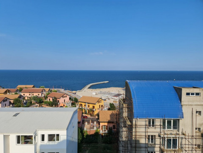 Faleza Nord - apartament deosebit compus din 3 camere cu vedere la mare