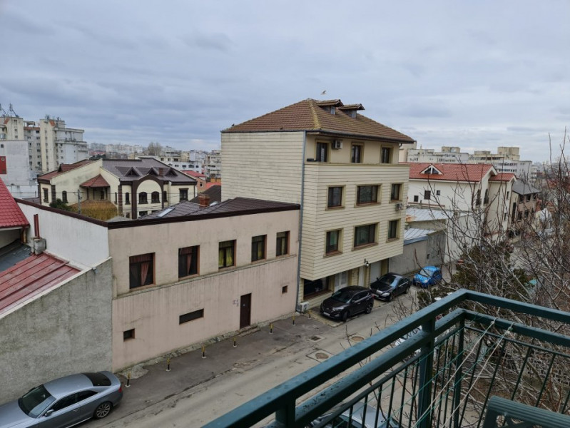 Tomis 2 / Spital - Apartament 3 Camere luminos, spatios, liber, bloc nou