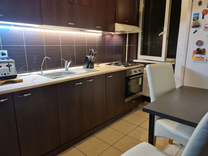 Tomis Nord - Vivo Mall - Apartament 2 camere decomandat spatios cu garaj