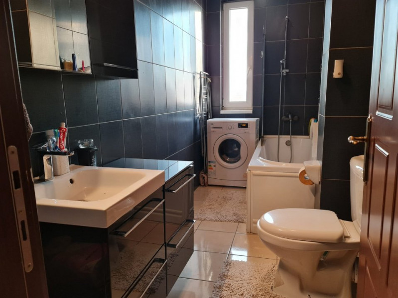 Tomis Nord - Vivo Mall - Apartament 2 camere decomandat spatios cu garaj