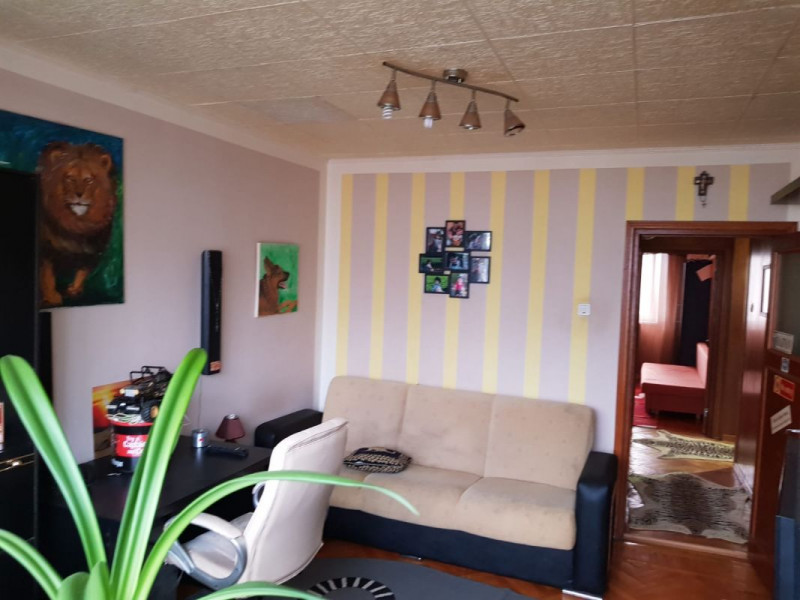 Tomis Nord - Banca Religiilor - Apartament compus din 4 camere, etaj 3.