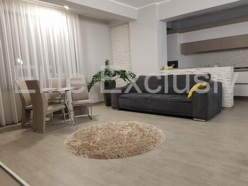  Mamaia Statiune - Inchiriere apartament lux de 2 camere cu 2 bai