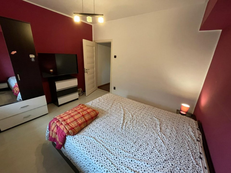 ICIL- Apartament decomandat cu 4 camere, 2 bai, 2 balcoane.