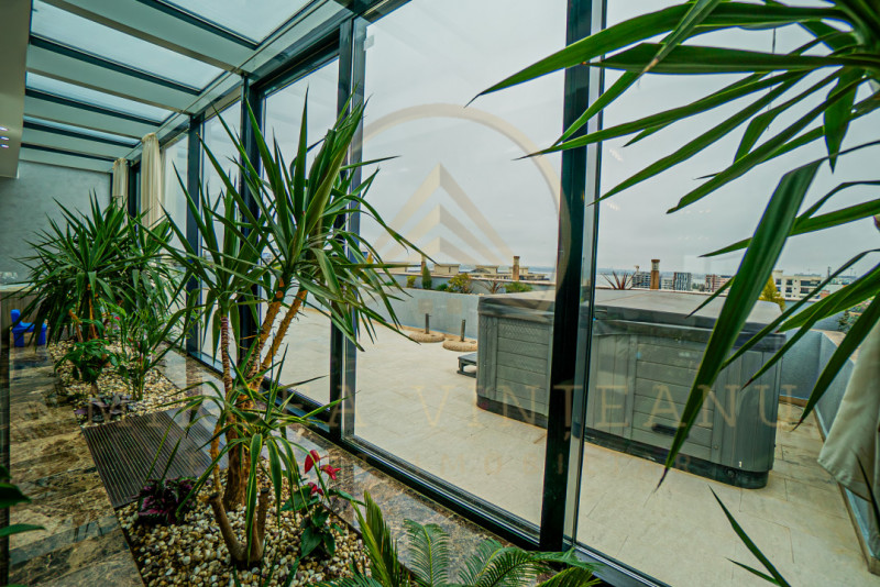Stațiunea Mamaia - Penthouse de vis cu vedere panoramica la mare si lac