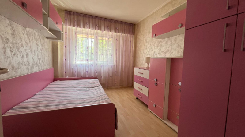 Inel II/Eliberarii - Apartament cu 3 camere situat pe strada Eliberării.