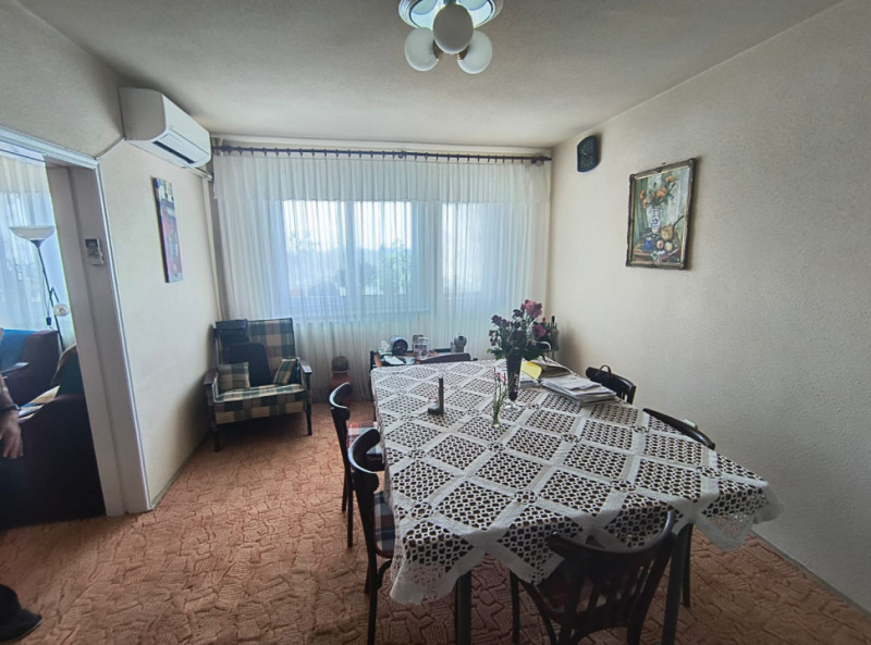 Tomis Nord -  Apartament cu 5 camere decomandat, 2 bai.