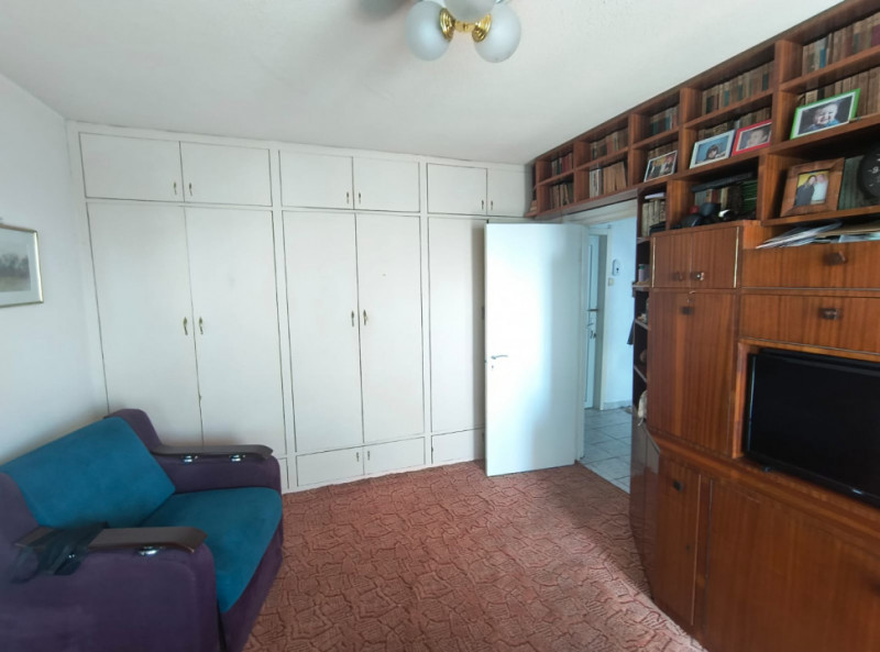 Tomis Nord -  Apartament cu 5 camere decomandat, 2 bai.