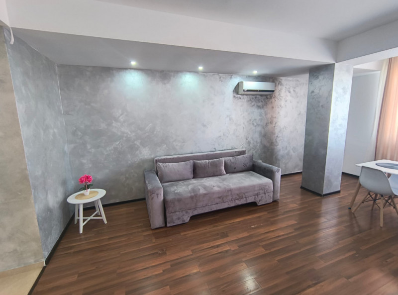 Stațiunea Mamaia - Complex Summerland apartament 3 camere decomandat