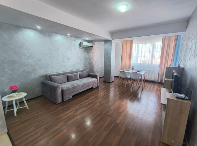 Stațiunea Mamaia - Complex Summerland apartament 3 camere decomandat