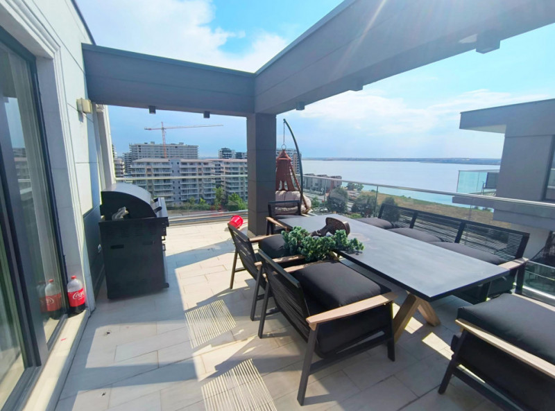 Statiunea Mamaia -Penthouse deosebit vedere lac/mare 