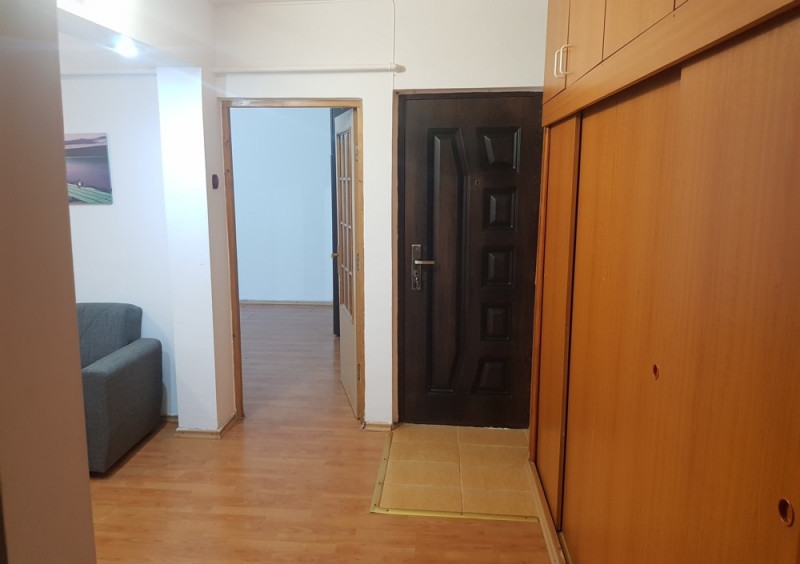 Faleza Nord - Apartament cu 3 camere, parter.