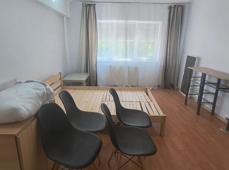 Faleza Nord - Apartament cu 3 camere, parter.