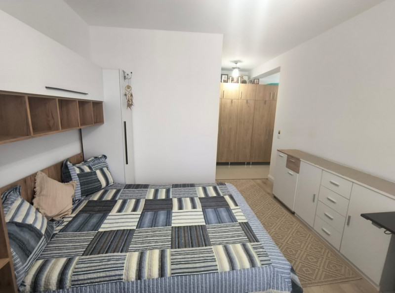 Compozitorilor - Apartament cu 3 camere decomandat, etaj 2.