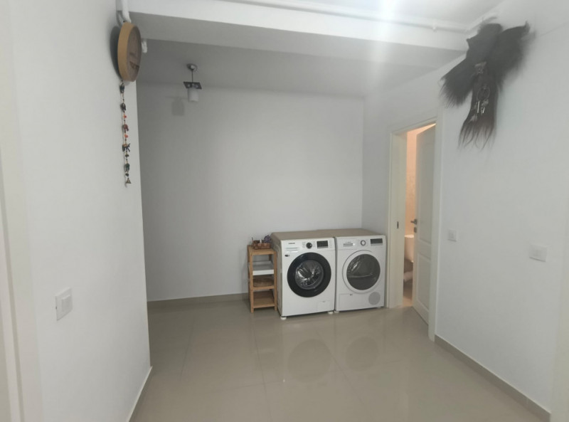 Compozitorilor - Apartament cu 3 camere decomandat, etaj 2.