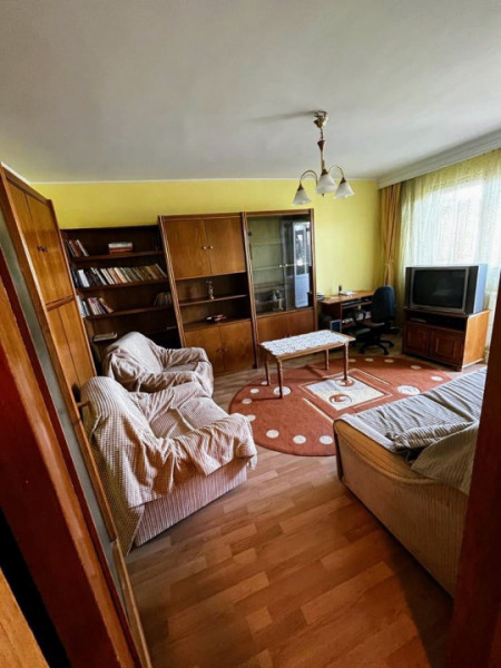 Tomis Nord  - Apartament decomandat cu 3 camere, etaj 3.