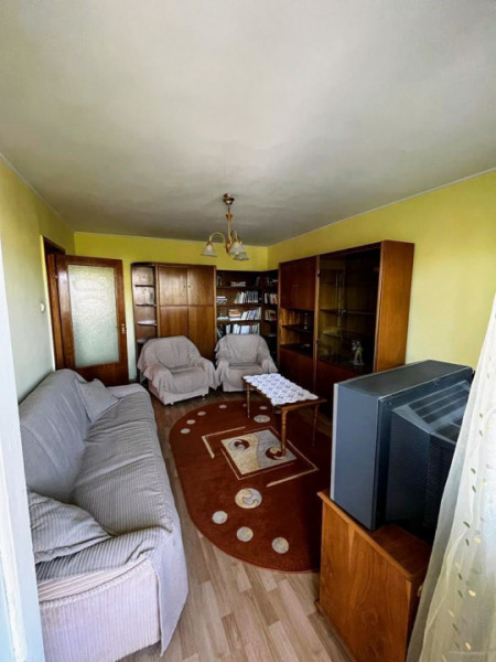 Tomis Nord  - Apartament decomandat cu 3 camere, etaj 3.