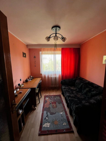 Tomis Nord  - Apartament decomandat cu 3 camere, etaj 3.