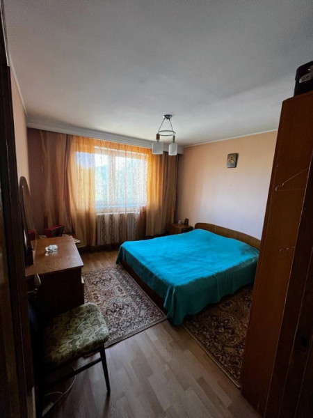 Tomis Nord  - Apartament decomandat cu 3 camere, etaj 3.