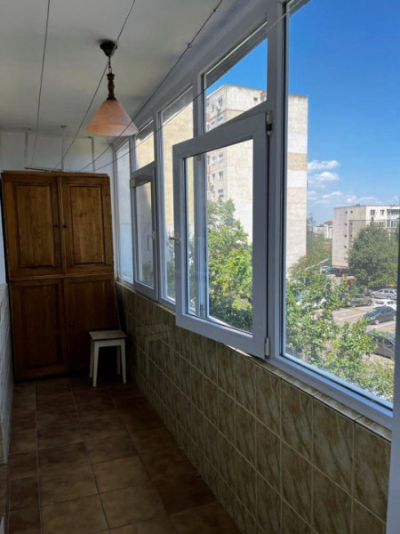 Tomis Nord  - Apartament decomandat cu 3 camere, etaj 3.