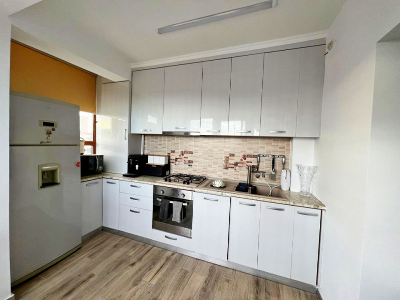 Tomis Plus- Apartament 3 camere mobilat , utilat complet.