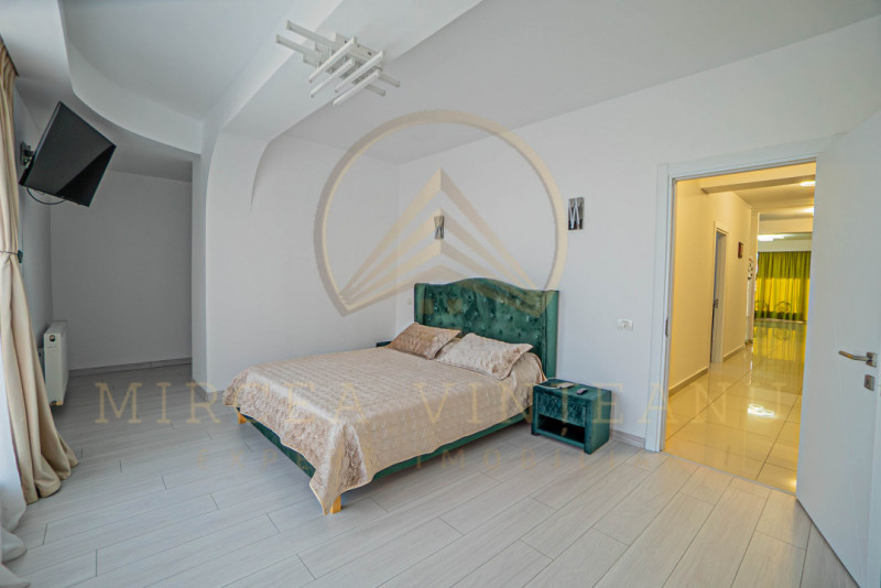 Statiunea Mamaia - Summerland - Apartament cu 3 camere cu vedere la mare si lac.