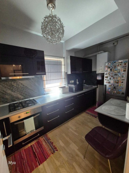 Tomis Plus  - Apartament decomandat cu 3 camere, etaj 2.