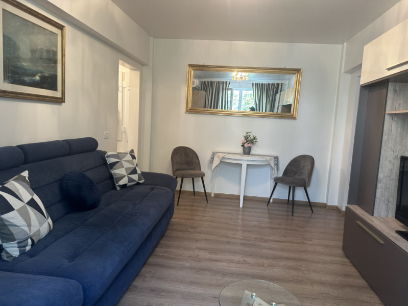 Centru-Piata Ovidiu - Apartament cu 2 camere , mobilat si utilat complet.