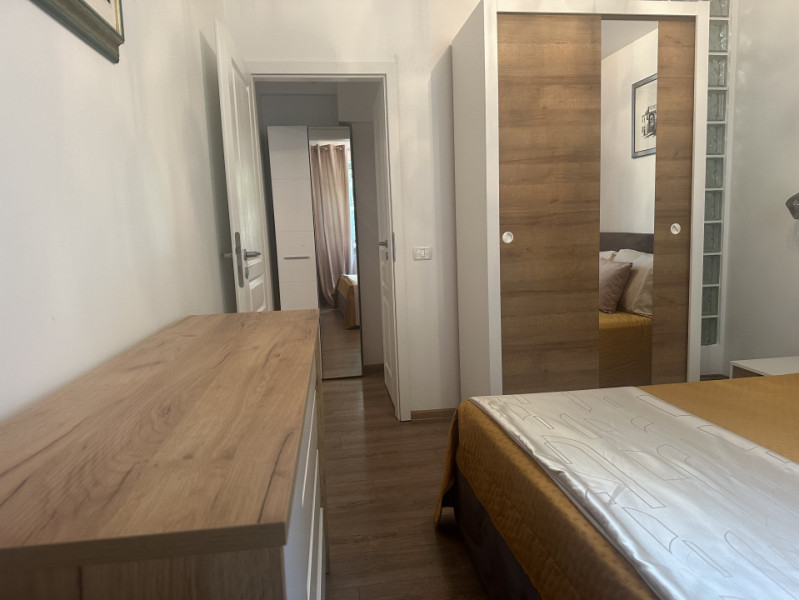 Centru-Piata Ovidiu - Apartament cu 2 camere , mobilat si utilat complet.