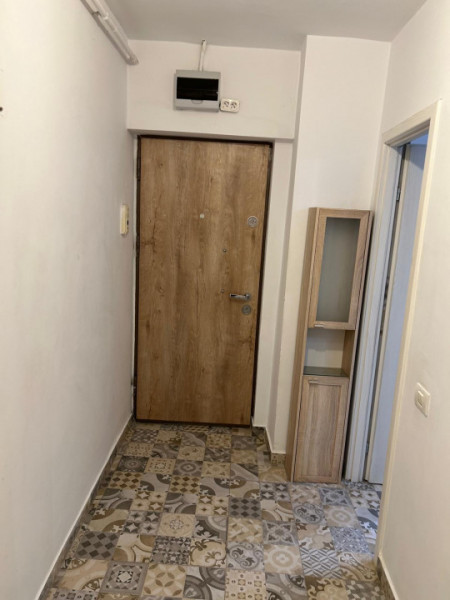 Tomis III - Galeriile Soveja - Apartament decomandat cu 4 camere, etaj 1.