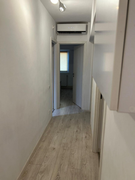 Tomis III - Galeriile Soveja - Apartament decomandat cu 4 camere, etaj 1.