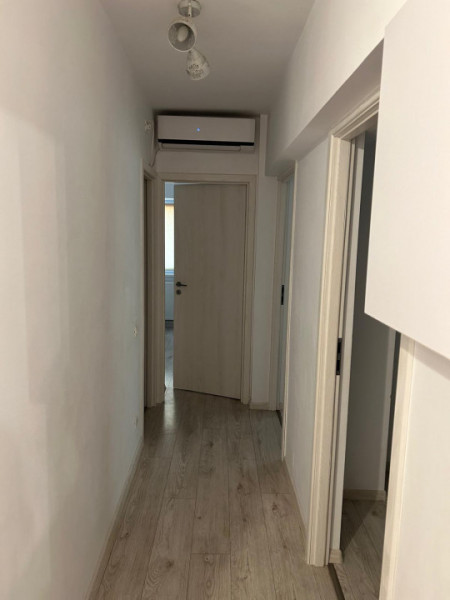 Tomis III - Galeriile Soveja - Apartament decomandat cu 4 camere, etaj 1.