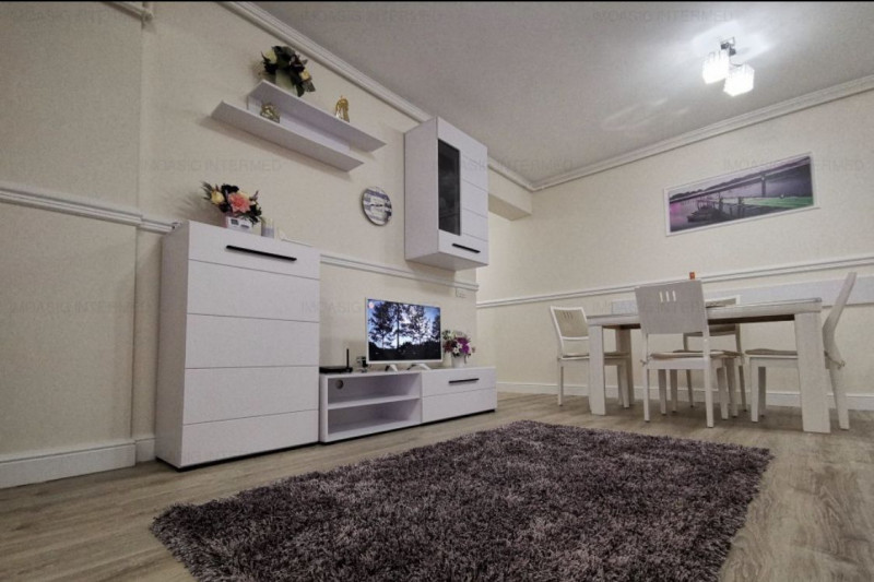 Faleza Nord - Inchiriere apartament deosebit, bloc nou, etaj 1