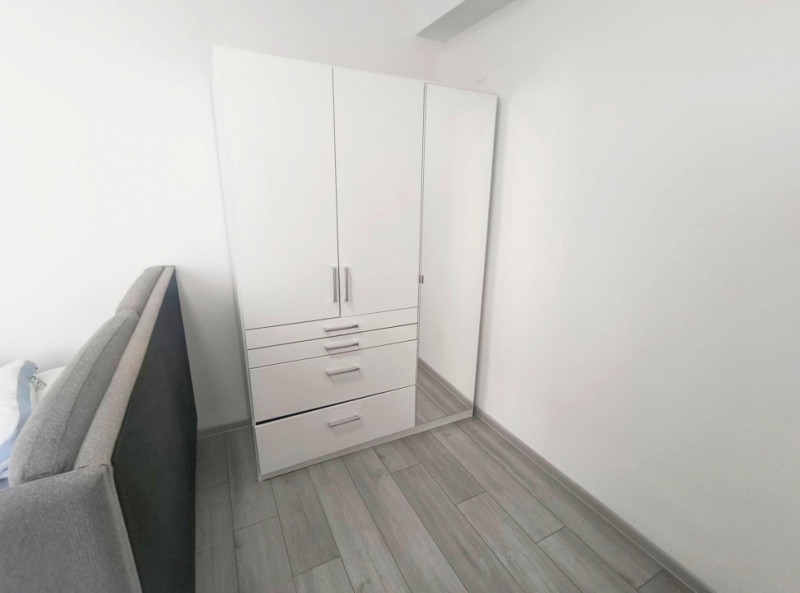 Tomis Plus- Apartament 3 camere mobilat utilat.