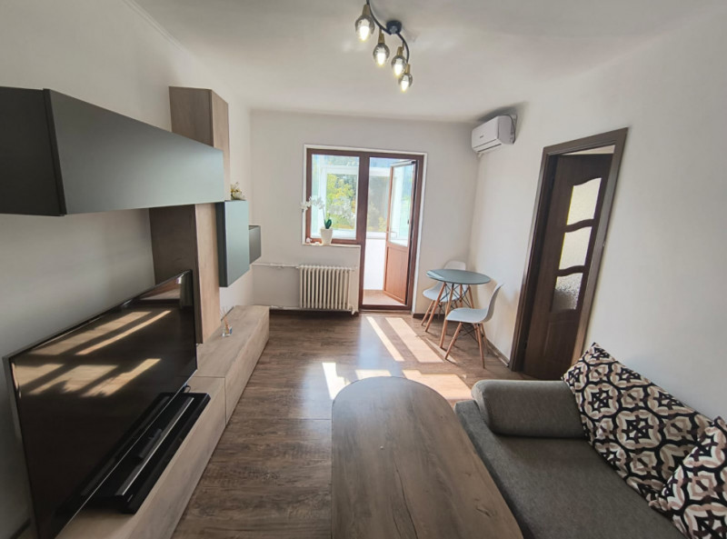 0 % comision - Tomis nord-Apartament 2 camere semidecomandat, renovat nou.