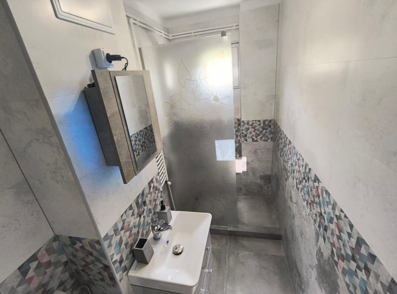 0 % comision - Tomis nord-Apartament 2 camere semidecomandat, renovat nou.