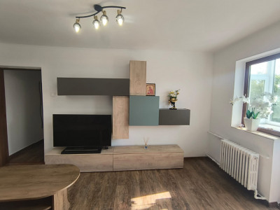 Tomis nord-Apartament 2 camere semidecomandat, renovat nou.