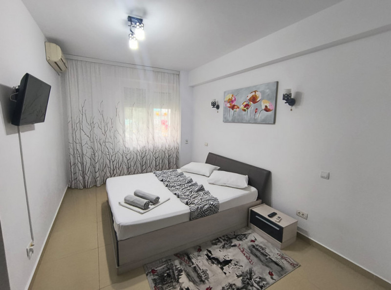 Stațiunea Mamaia - Summerland  - Apartament 2 camere decomandat transformat in 3