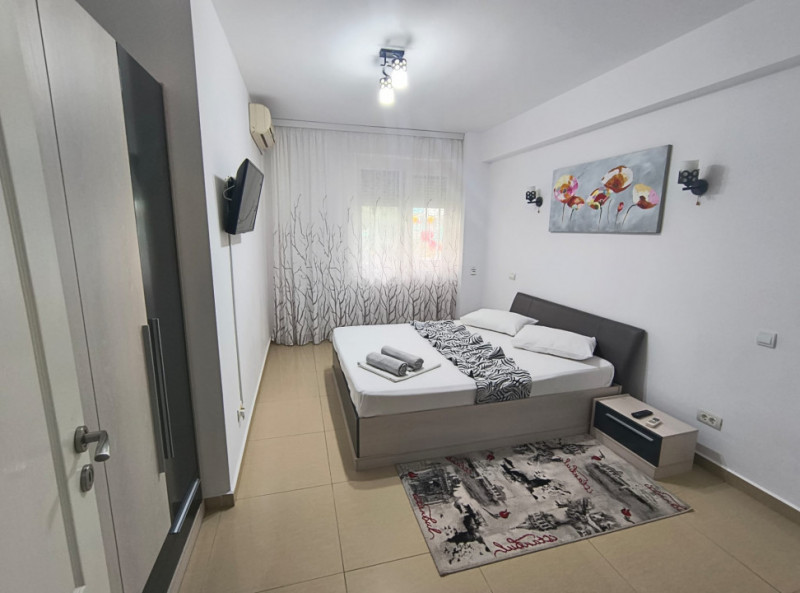 Stațiunea Mamaia - Summerland  - Apartament 2 camere decomandat transformat in 3