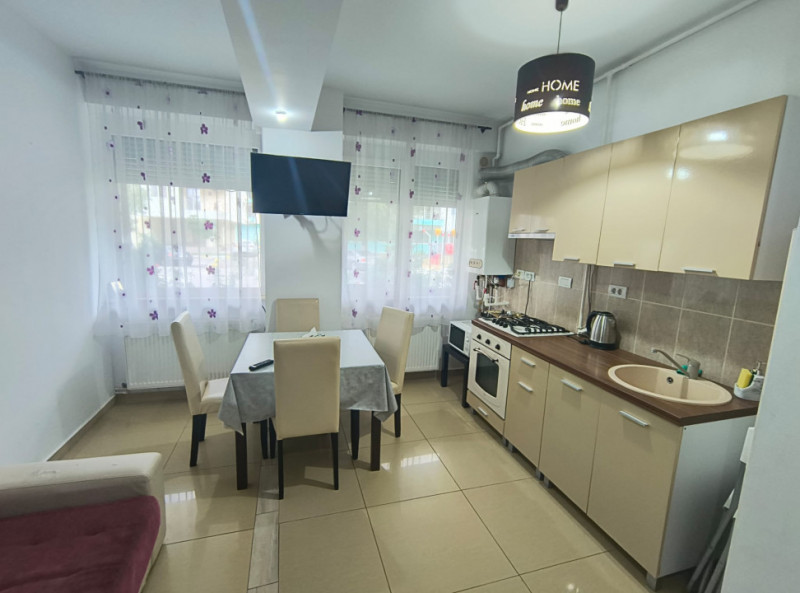 Stațiunea Mamaia - Summerland  - Apartament 2 camere decomandat transformat in 3