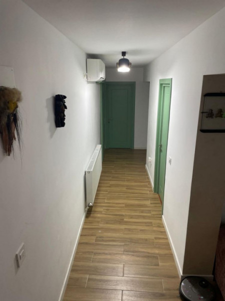 Ultracentral -apartament cu 4 camere renovat nou