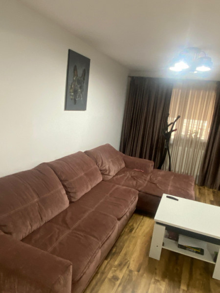 Ultracentral -apartament cu 4 camere renovat nou