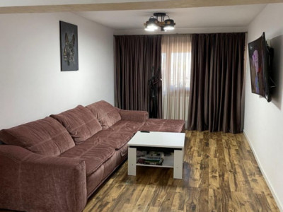 Ultracentral -apartament cu 4 camere renovat nou