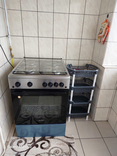 apartament 3 camere, Faleza Nord, mobilat, centrală pe gaze