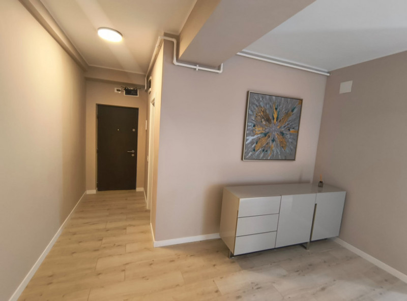 Centru-apartament 3 camere deosebit bloc nou 2021