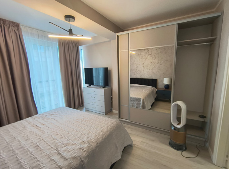 Centru-apartament 3 camere deosebit bloc nou 2021