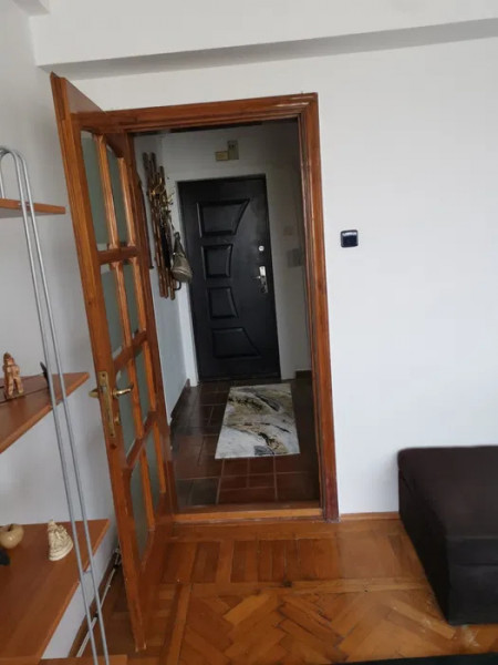 De închiriat apartament 2 camere – Zona Flămânda/Trocadero