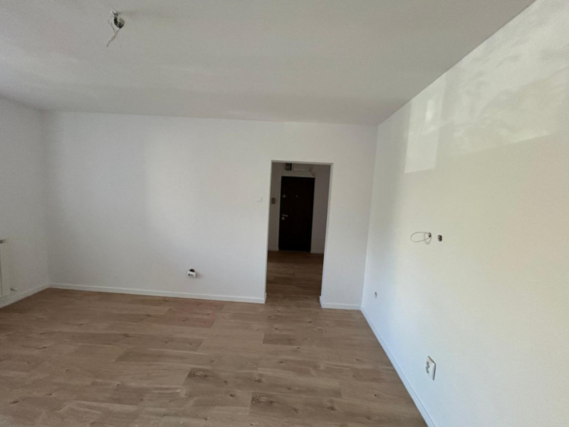 Tomis III / City Mall - Apartament cu 3 camere, renovat complet.