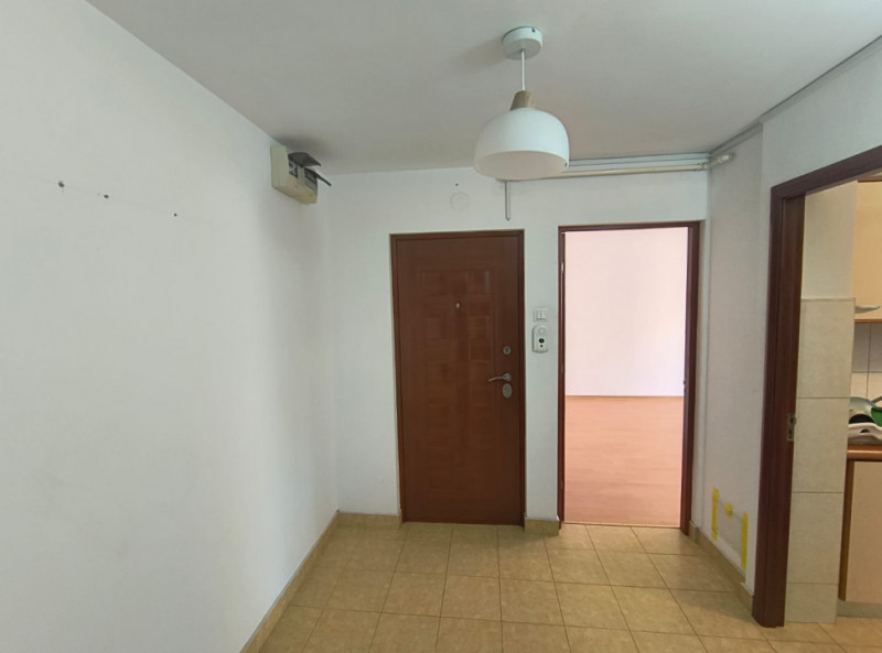 Apartament la 2 pasi de plaja in Faleza Nord